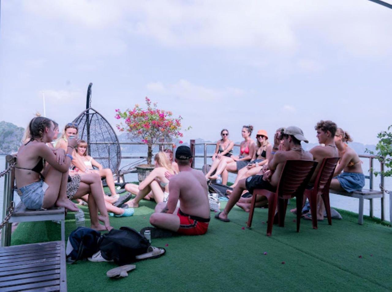 Brother Friendly - Gia Cat Long Hotel Dong Khe Sau Kültér fotó